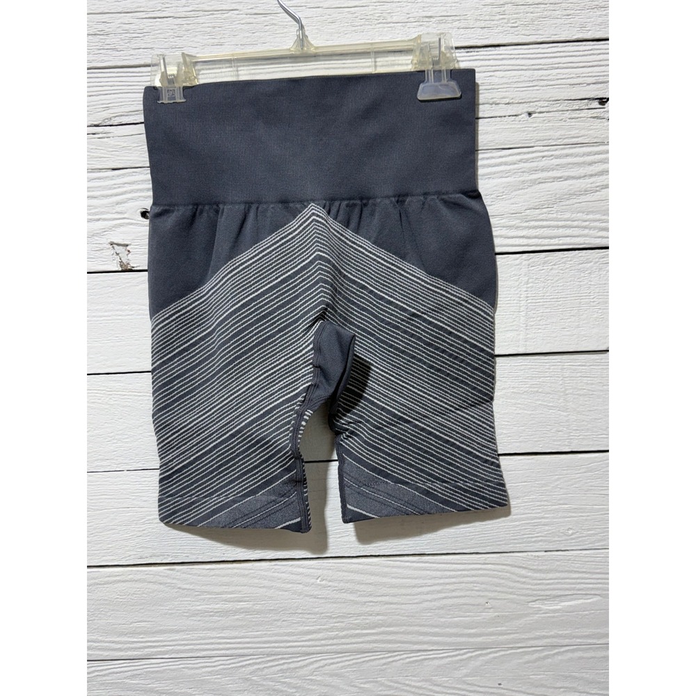 Hilara Biker Shorts Womens Small Grey Excellent Striped High Waist Athletic